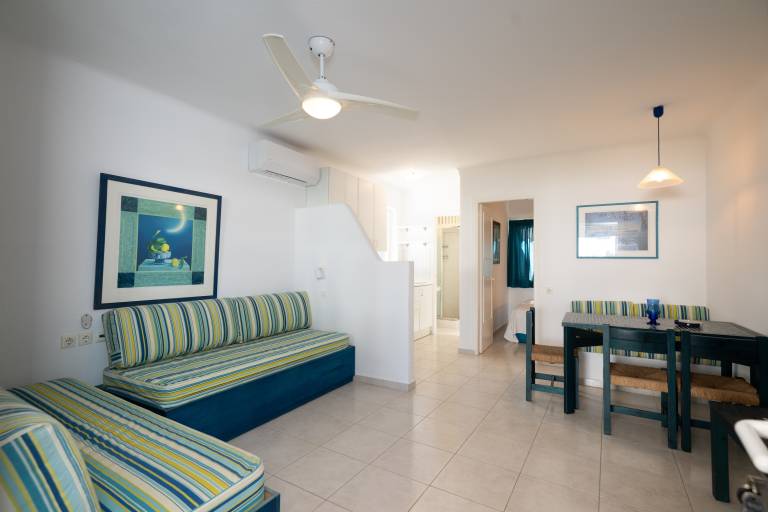 Charming bungalow with pool & patio | Beach view | Suitable for remote work | Pets allowed — photo 5