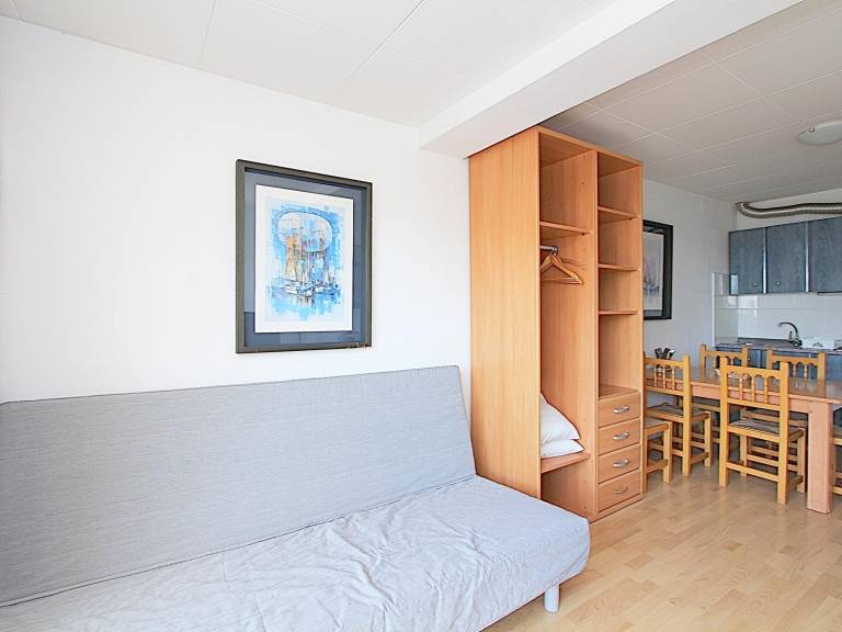 Holiday apartment with 2 rooms for 6 persons — photo 5