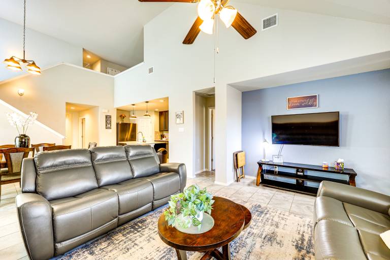 Family Friendly Home Near SeaWorld & Shopping