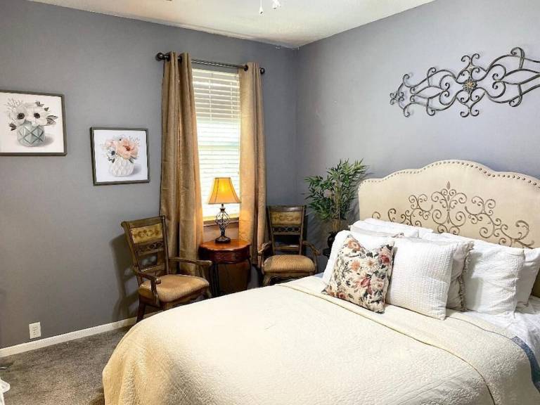 Bed and breakfast  Eagle Springs