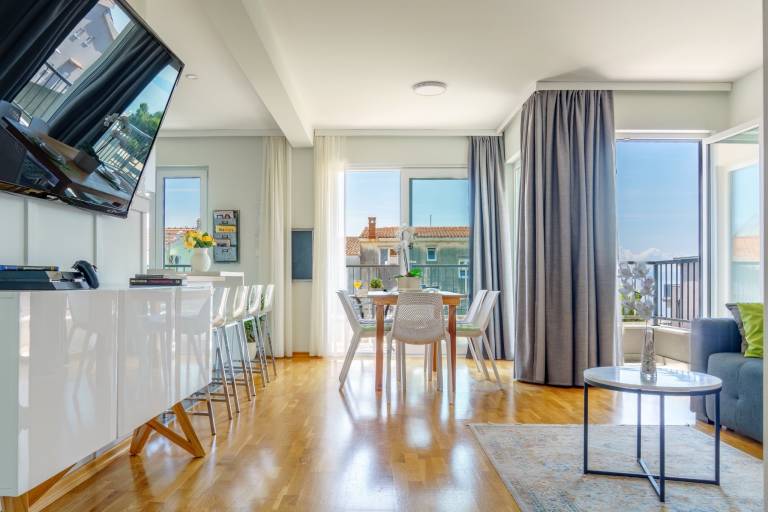Two bedroom apartment with balcony and sea view Tučepi, Makarska (A-23256-h) in Tucepi