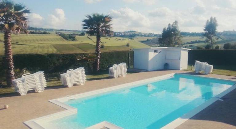 Farm with yard, terrace & pool — photo 3