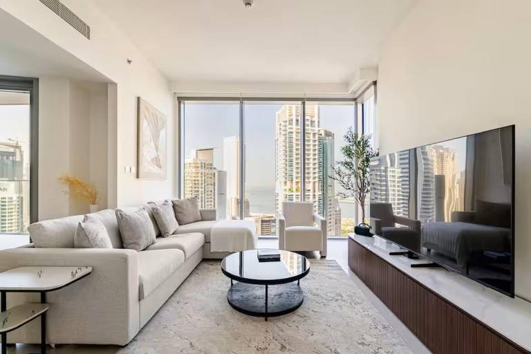 Fully equipped rental apartment with pool | Good for workation | Pet-friendly in Abu Dhabi