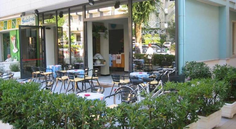 Wonderful serviced apartment with patio | Beach nearby | Good for workation | Pet-friendly — photo 3