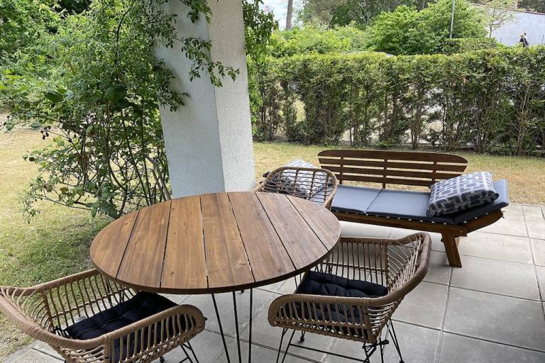 Vacation home with terrace in Breege
