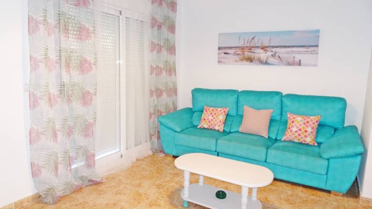 Rental apartment with terrace, pool & garden — photo 4