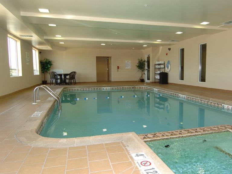 Holiday Inn Express Hutchinson By IHG in Hutchinson, KS