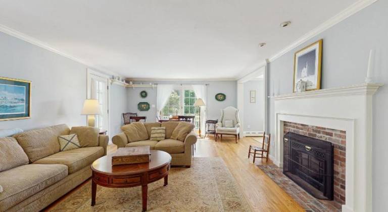 Ample vacation home | Pet-friendly — photo 2