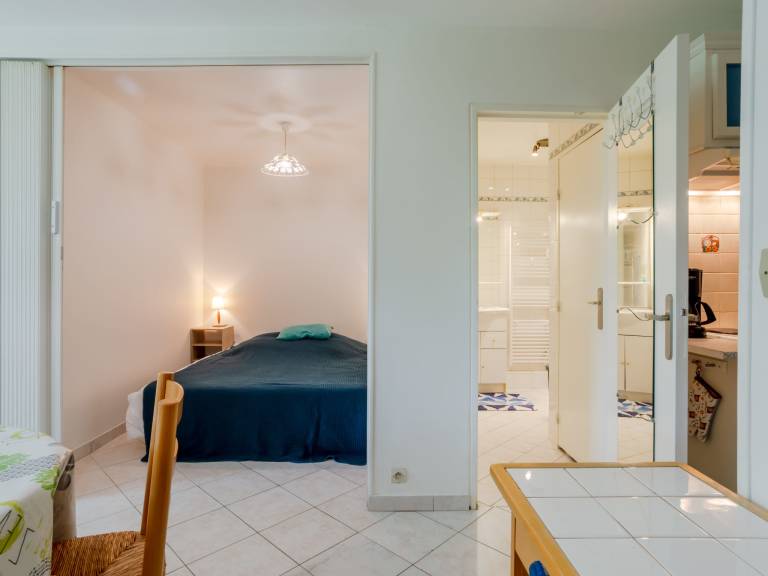Holiday apartment with terrace — photo 4