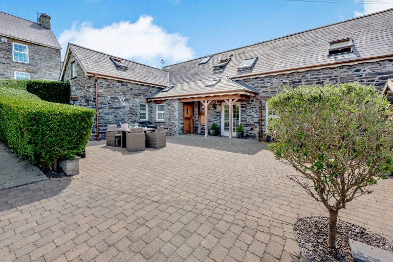 Cottage  Troedyraur