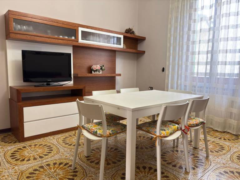 Holiday apartment with 2 rooms for 5 persons — photo 2