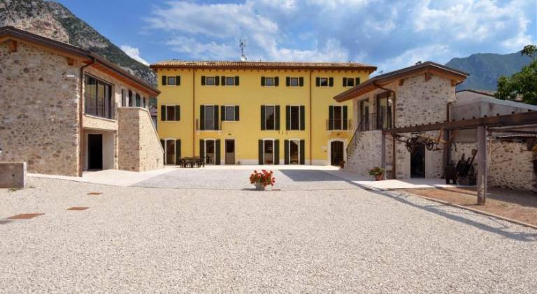 Farmhouse  Rivoli Veronese
