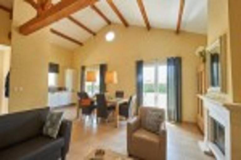Villa with patio, barbecue & pool | Nature view — photo 2