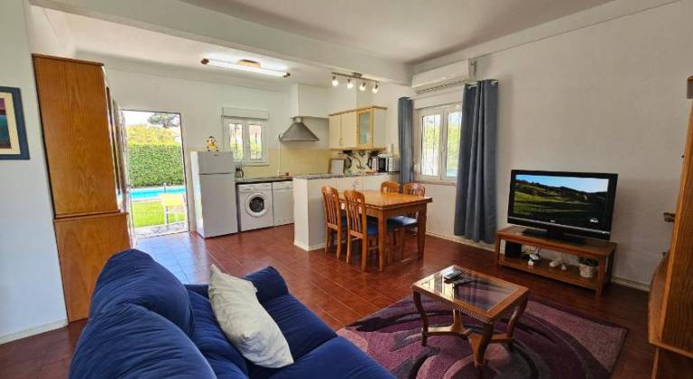 Fully equipped house with private pool, yard & terrace | Dogs allowed — photo 2