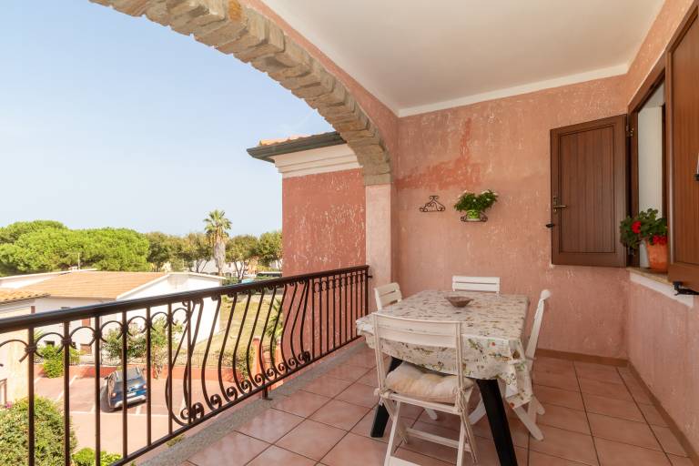 Holiday apartment with patio | Garden view in Valledoria