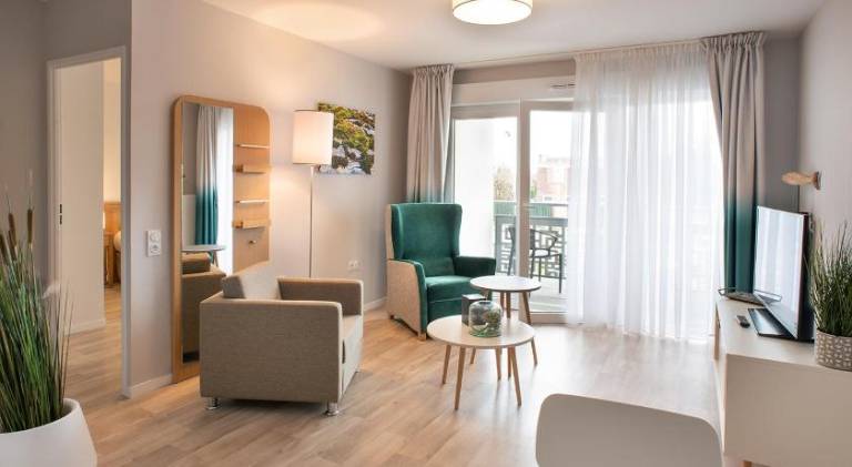 Serviced apartment with jacuzzi, sauna & yard | Pets are welcome — photo 2