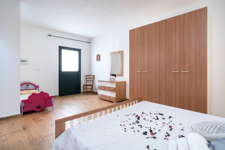 Apartment 'Nerino' with Private Terrace, Wi-Fi and Air Conditioning — photo 4