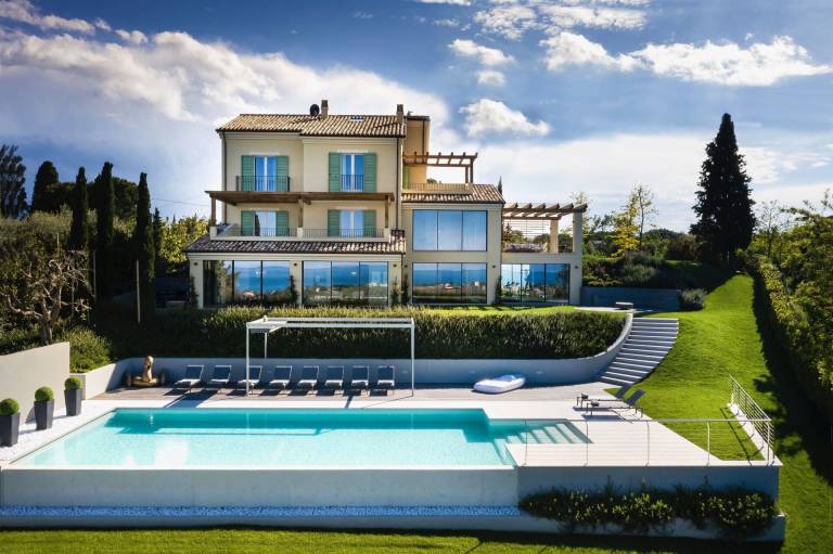 Villa Montecosaro