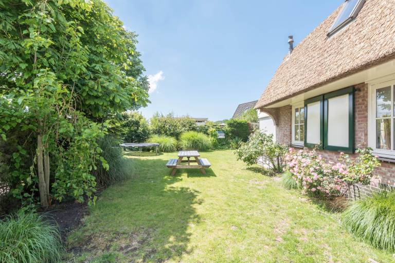 Holiday home Most beautiful spot in Noordwijk with Wi-Fi & Terraces — photo 2