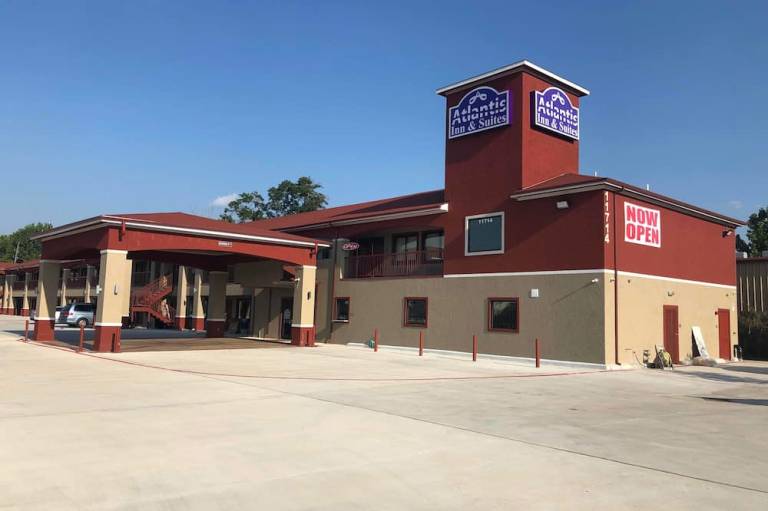 Atlantis Inn and Suites