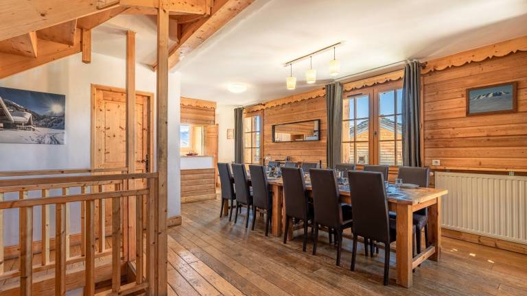 Chalet with sauna & patio — photo 4