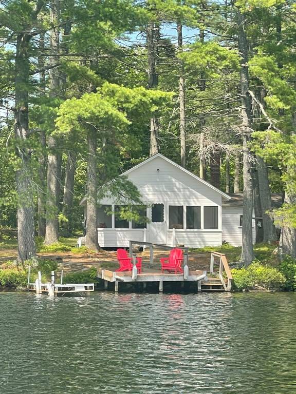 Cabin West Newfield