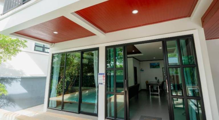Villa with barbecue & pool | Perfect for remote work — photo 3