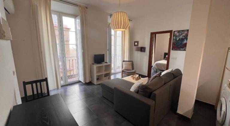 Apartment | Next to Alcazaba of Málaga — photo 2