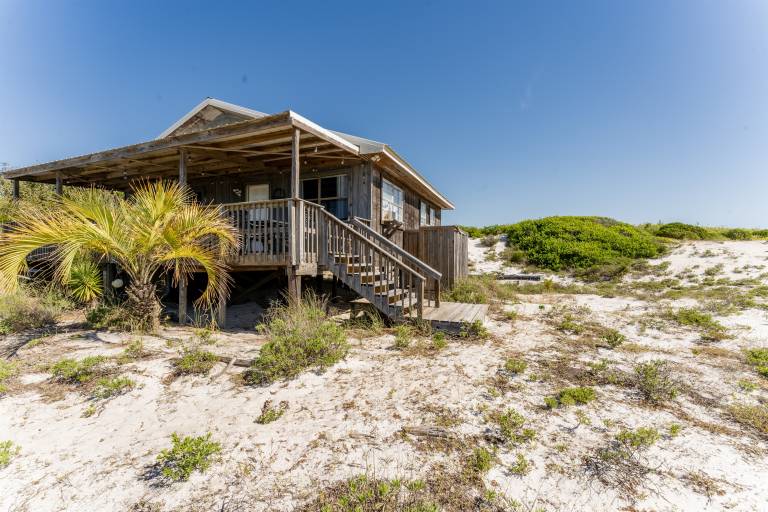 Rustic Beach Bungalow in Secluded Fort Morgan — photo 3