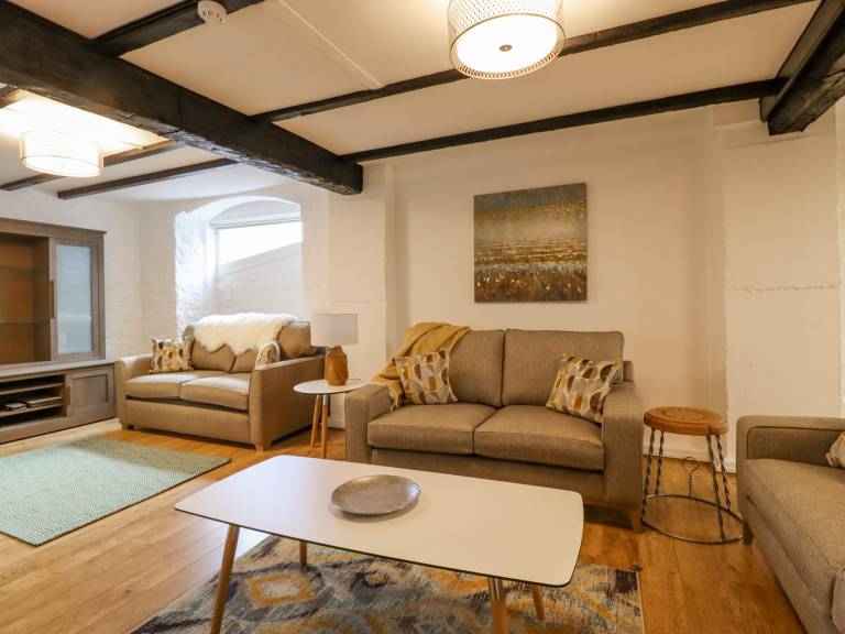Cottage with 4 rooms for 10 persons — photo 4