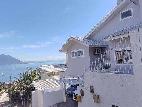 Casa Ribeirão da Ilha