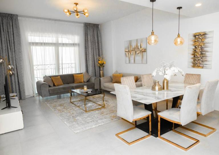 Rental apartment with garden, jacuzzi & pool | Near Souk Madinat Jumeirah | Water view — photo 3
