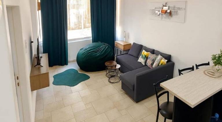 Charming apartment with patio | Close to Rainbow Street | Pets allowed in Amman
