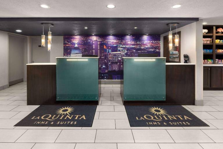 La Quinta Inn & Suites by Wyndham North Orem — photo 3
