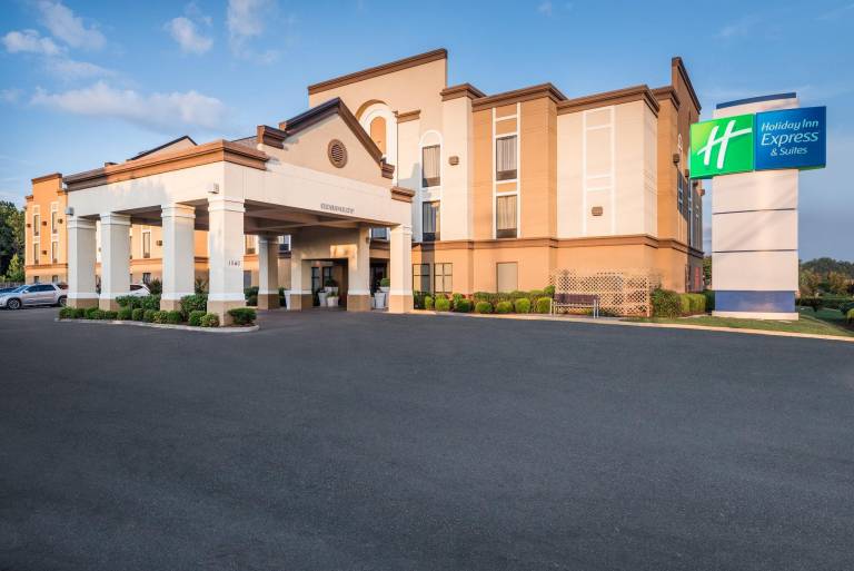 Holiday Inn Express Hotel & Suites Grenada By IHG in Grenada, MS