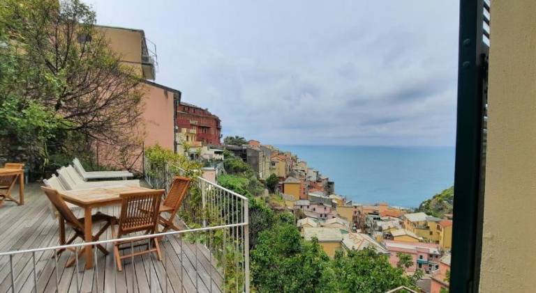 Rental apartment with terrace — photo 3