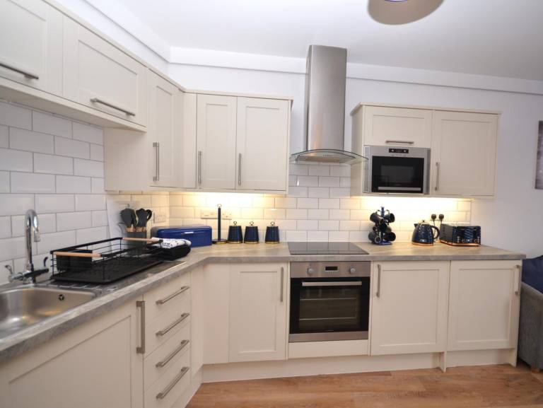 Lovely rental apartment with terrace | Water view | Pets allowed — photo 2