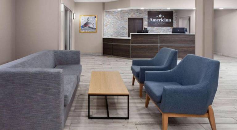 AmericInn by Wyndham Eagle River Downtown — photo 3
