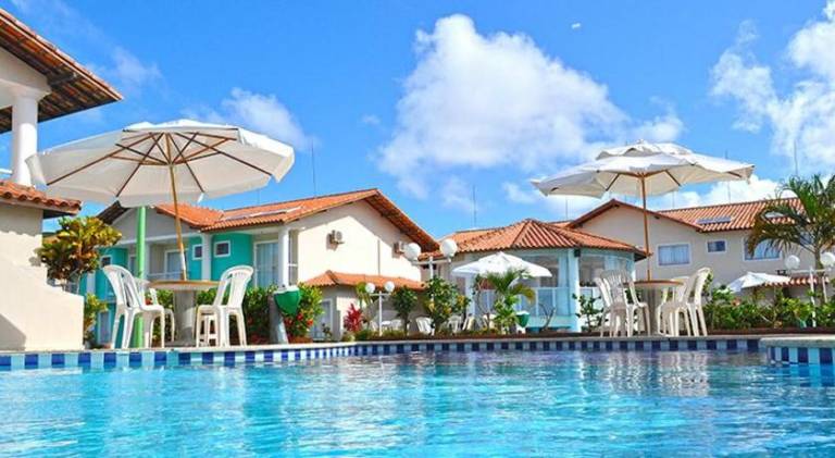 Vacation home with pool — photo 5