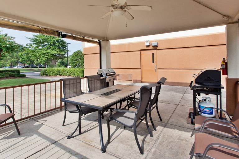 Sonesta Simply Suites Orange County Airport — photo 3