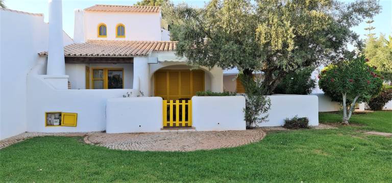 Fully equipped villa with BBQ, yard & pool | Dogs allowed — photo 4