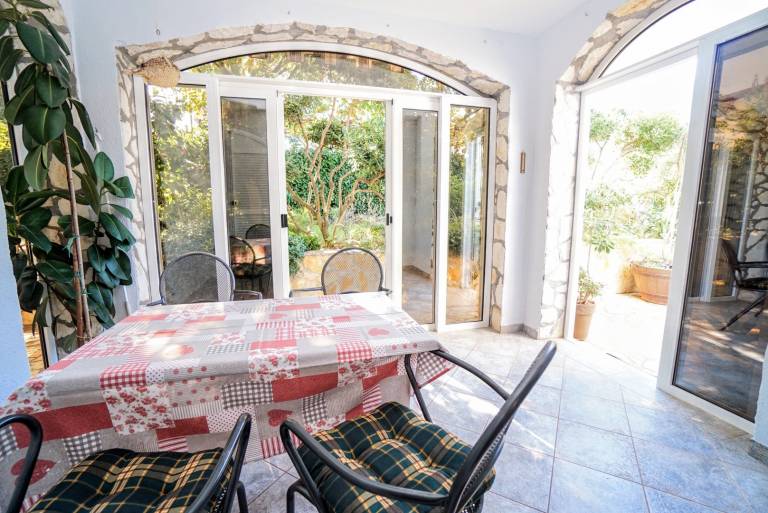 Holiday apartment with terrace — photo 2