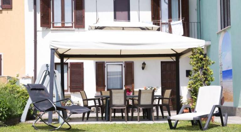 Apartment with 1 room for 5 persons in Arona