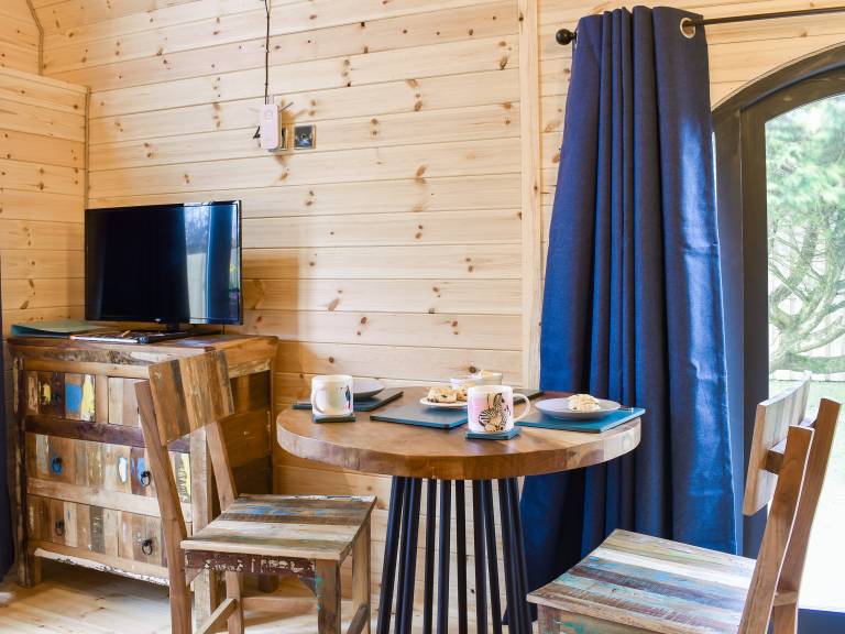 Cottage with yard | Beach view — photo 4