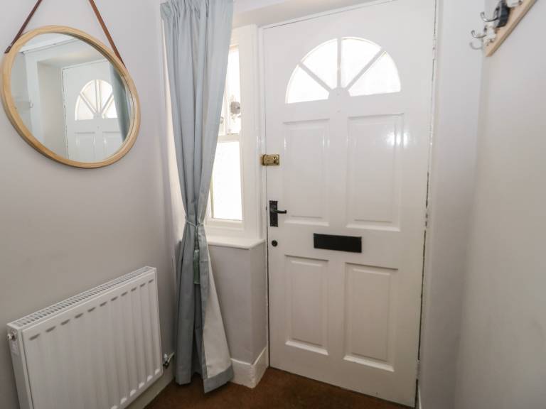 Cottage with garden | Beach view — photo 2