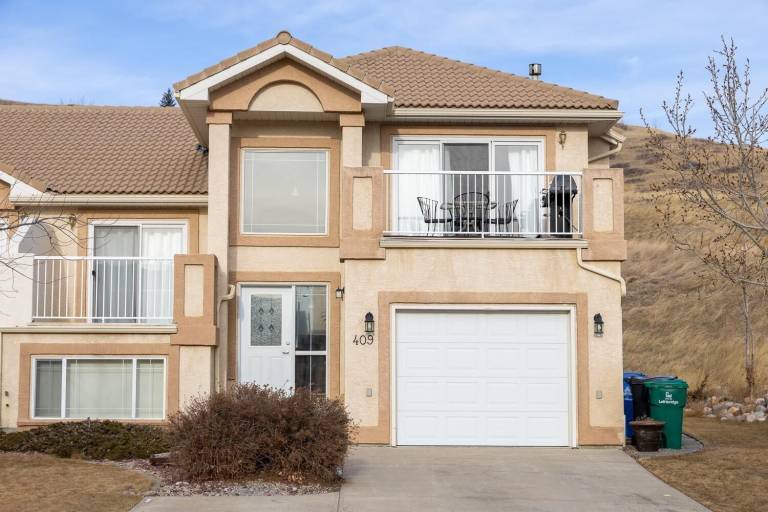 Condo  Lethbridge