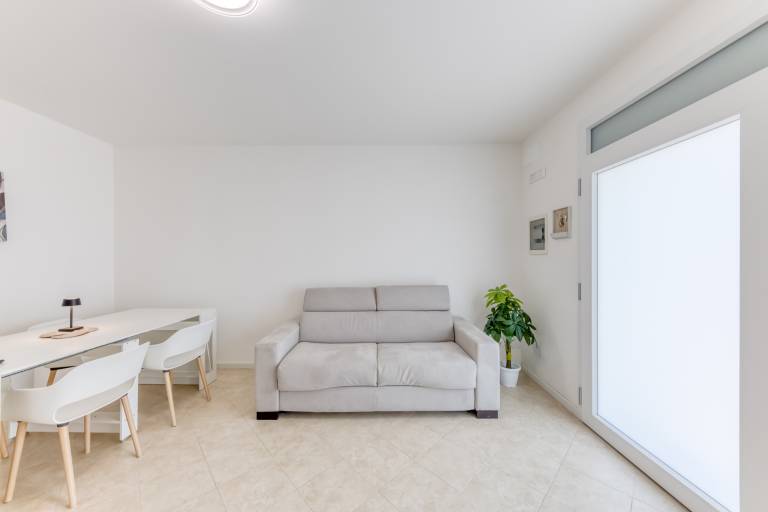 Apartment Leuca di Bolina with Private Terrace, Wi-Fi and Air Conditioning — photo 2
