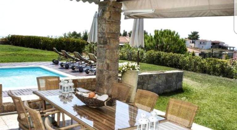 Villa with grill, private pool & garden | Good for workation — photo 3