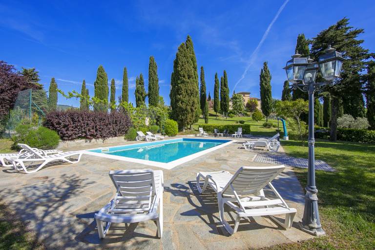 Villa with terrace, private pool & garden | Mountain view — photo 3