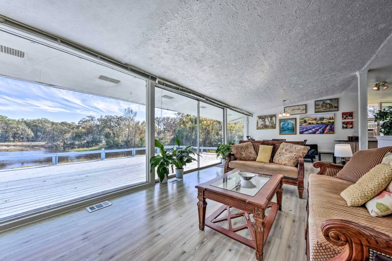 'Brookside' Waterfront Home w/ Kayaks & Deck! — photo 2